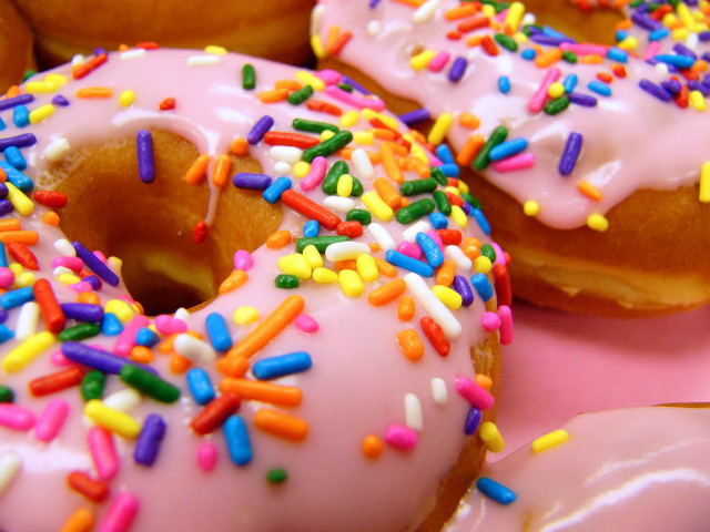 Donuty ; **  