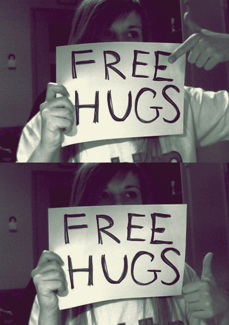 free hugs, here