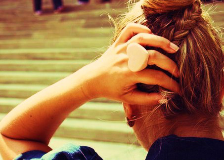 broken angel.