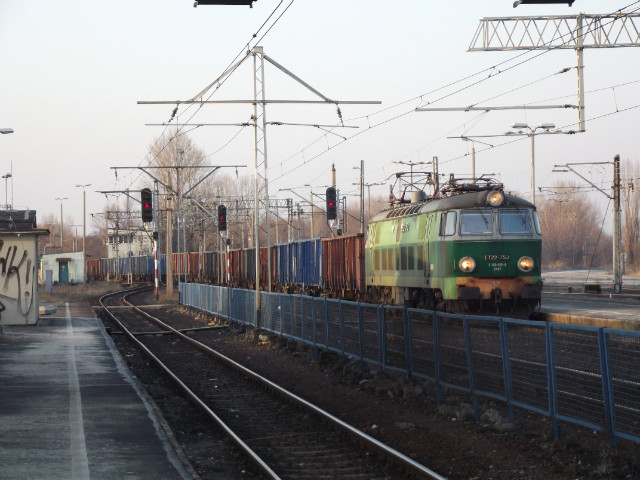 ET22-753