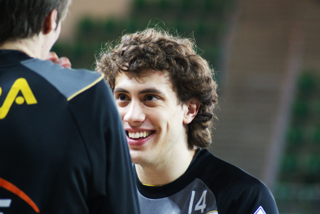 Alex :))