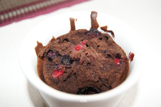 Muffiny kakaowe z owocamilenymi