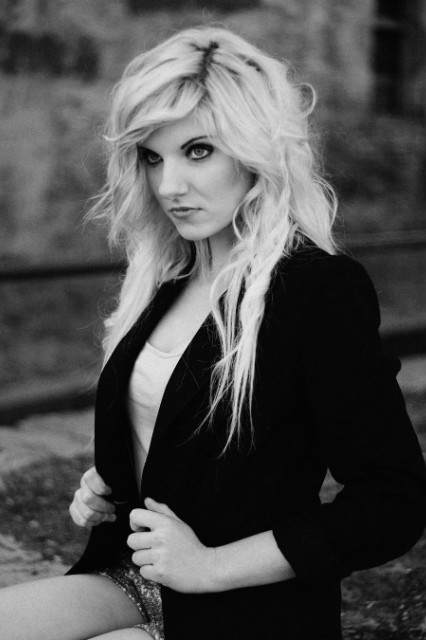 194. Angelika
