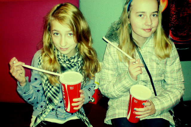 z_S u c h a r e m . ; *