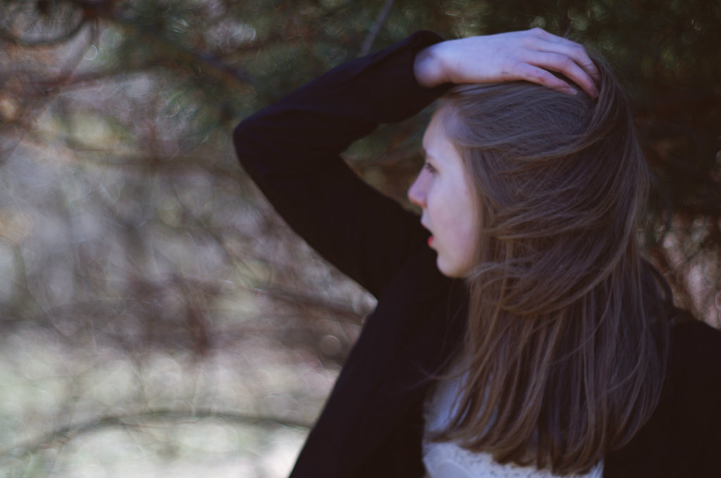 Cold wind blows.