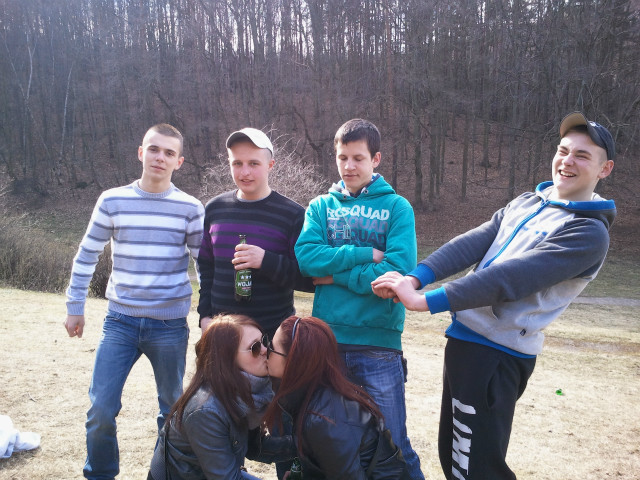 Debile . ! < 3 
