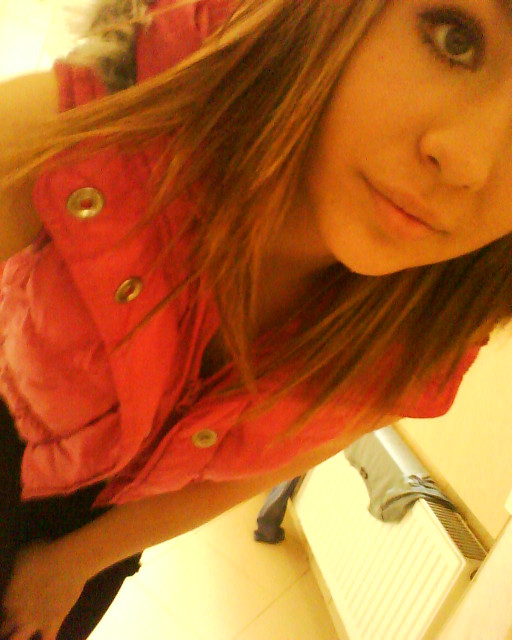 Adka ; * 