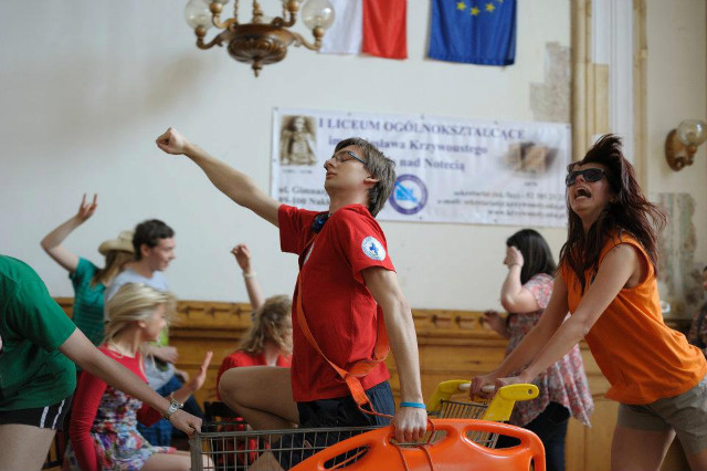 Zmu mnie.