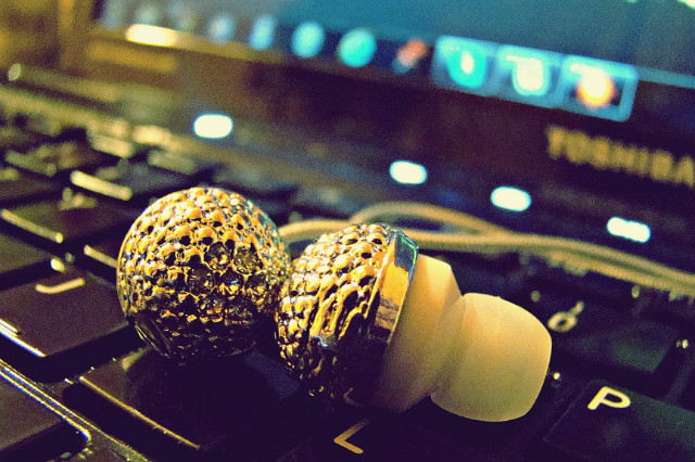 :))