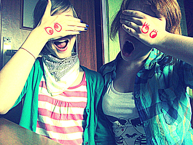 One ; d . 