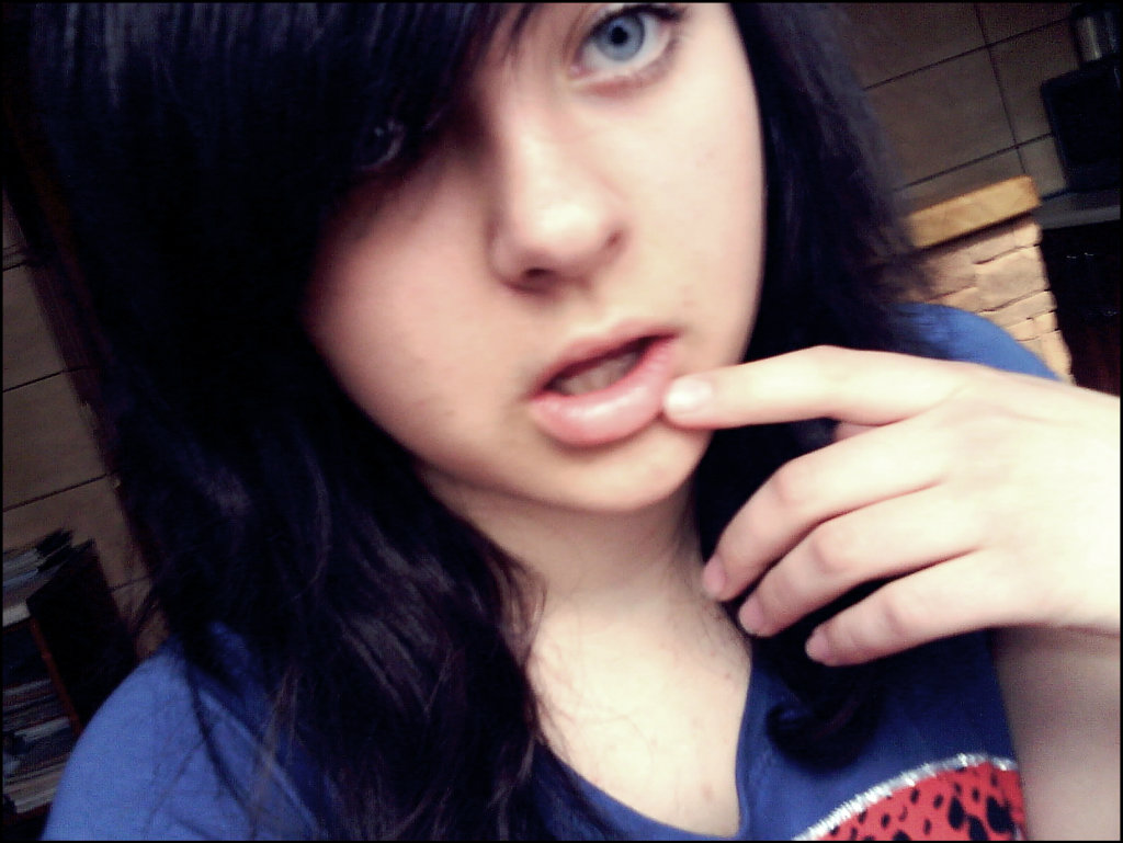 Nuda -,-
