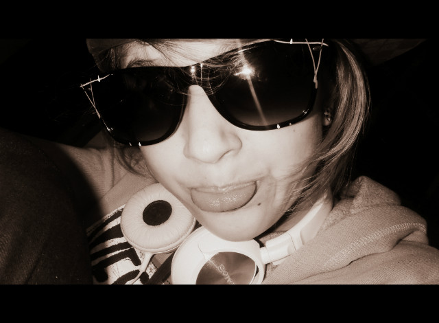 Jzorrr ; p