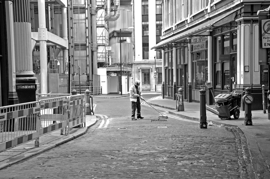 London. 