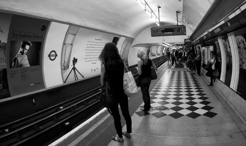 metro w londynie. ; d 