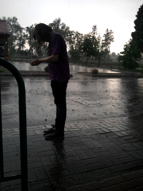 Heh .. Tala w deszczu ; P