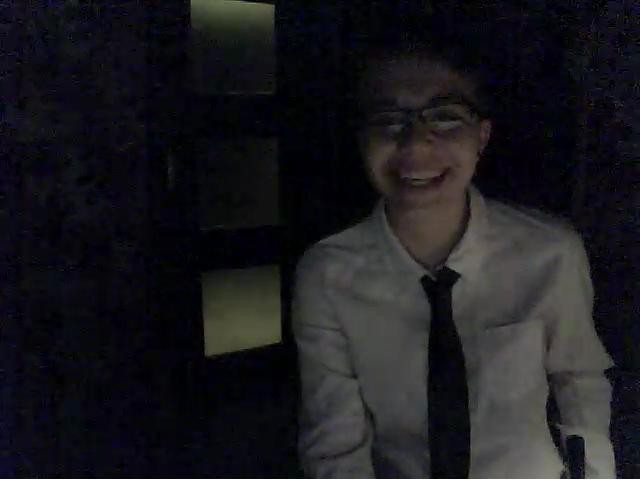 skype.. xD 