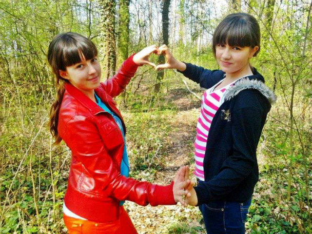 z Ani< 33333 . 