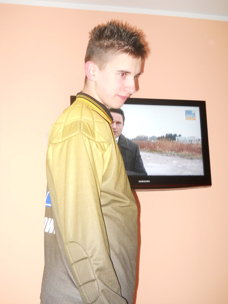 Haha ,bluza bramkarska .....