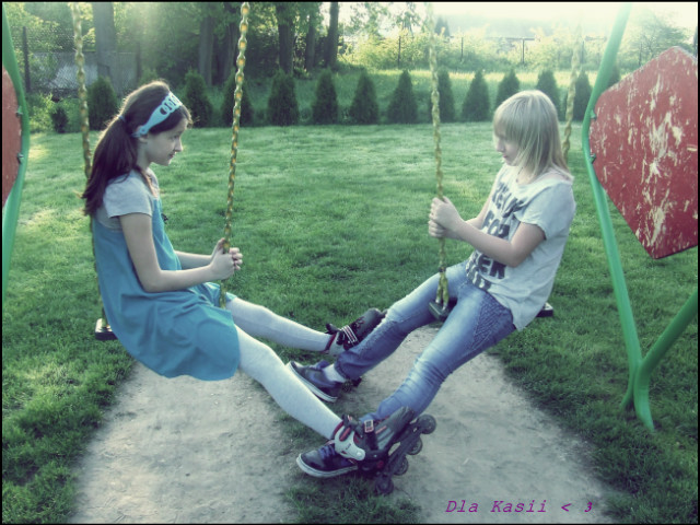 Tsknie < 3 3