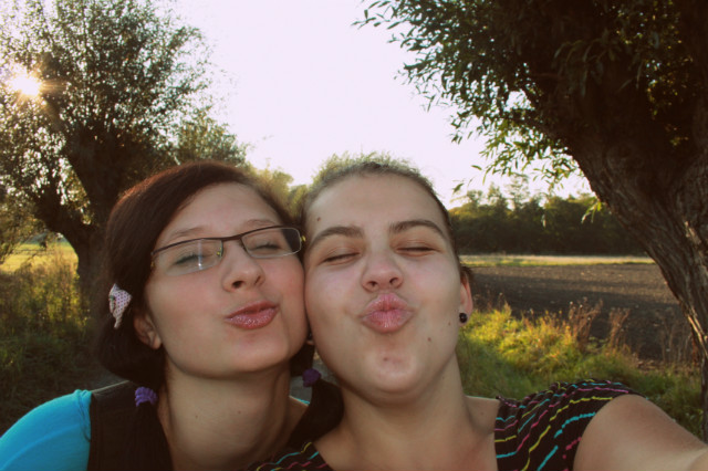  :*
