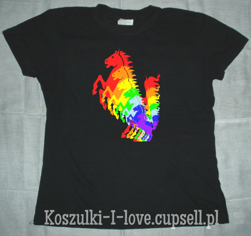 T-shirt z komi - tcza