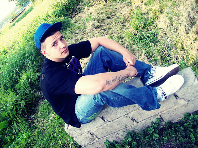Wysoko Trzymam Gowe