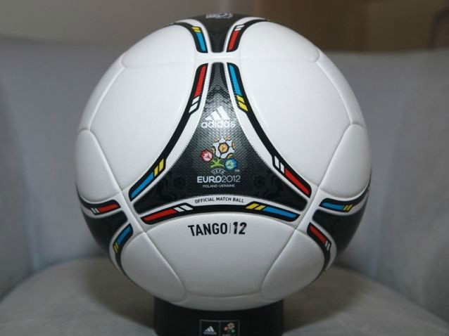 OFICJALNA PIKA EURO 2012