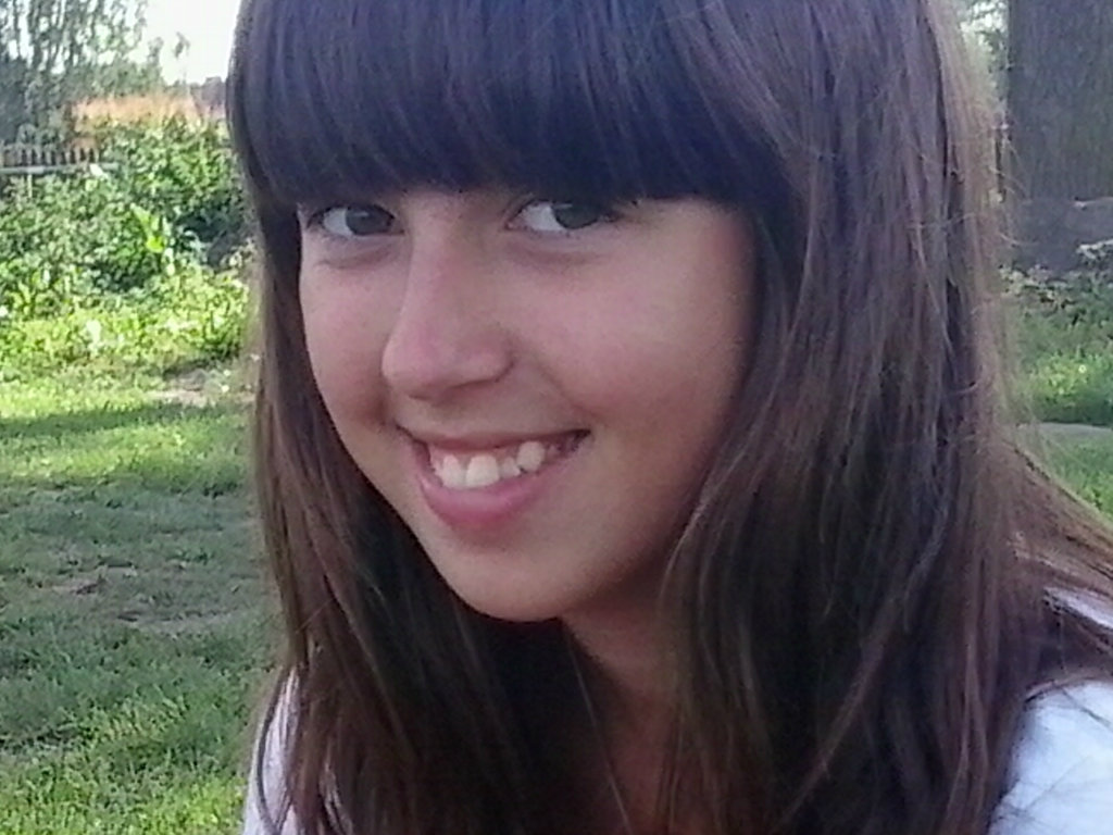 Takie Tam ; d < 3 . 