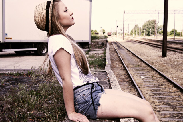 CDXLIII