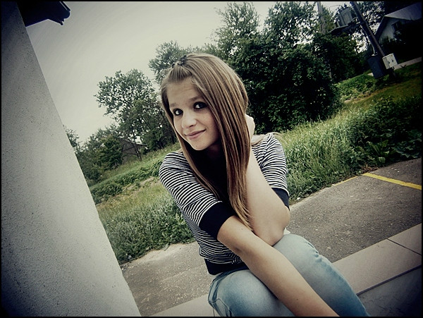 CZEEEE. 