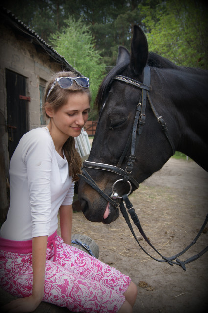 Fiestu;*