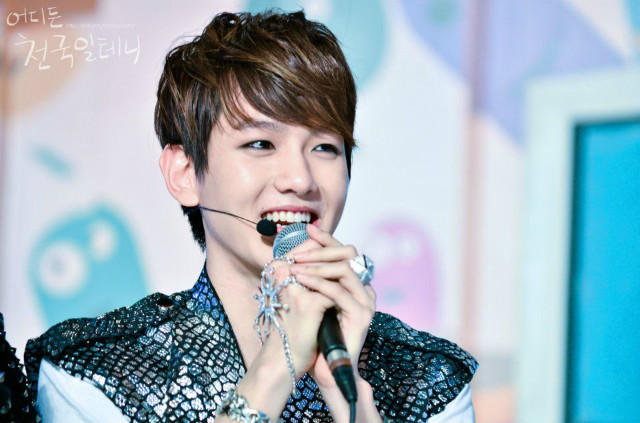 Baek Hyun . 