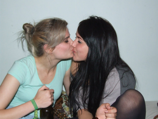 :*