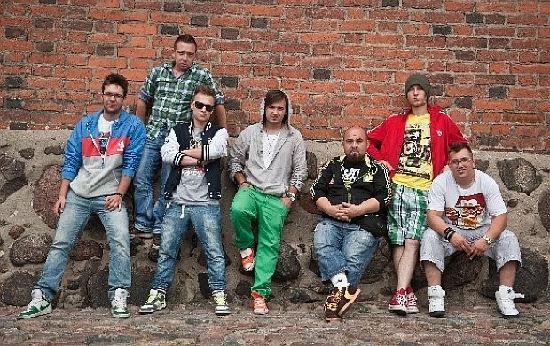 Enej i ekipa < 3333333