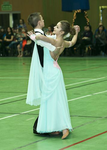 DANCE!