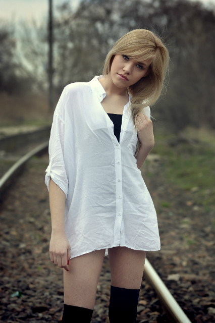 Laura R