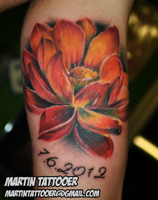 #lotustattoo #flowertattoo