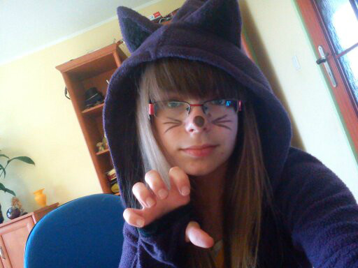 Miau :33 