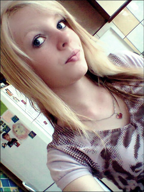 blond . 