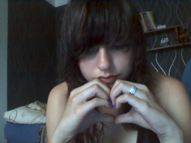 LOVE? BITCH PLZ -,-