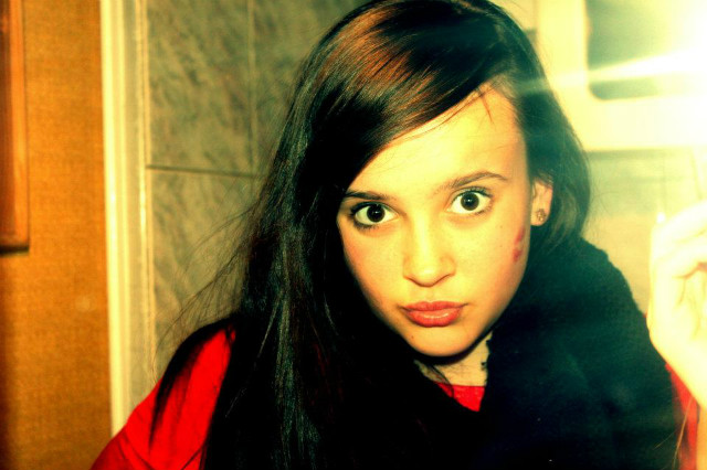 Elo . ; 33