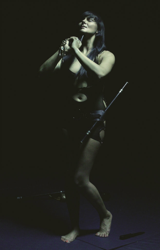 115. Suicidegun Girl.