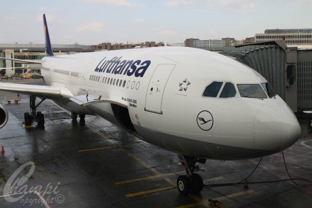 Samolot A340-300