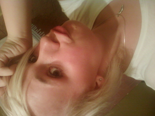 Elo. ;*