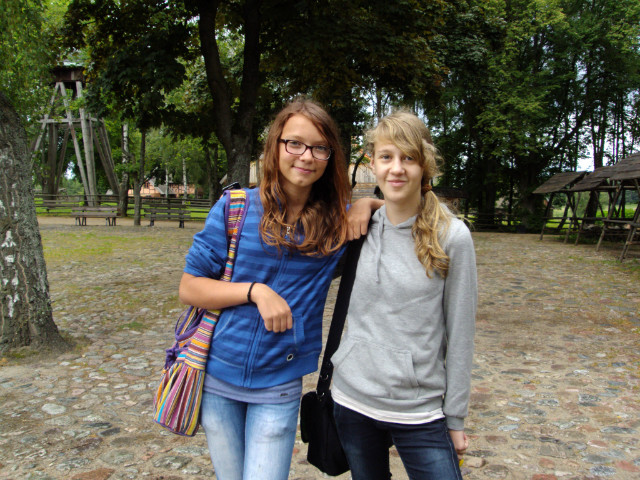  Z Madzi. ; 33 