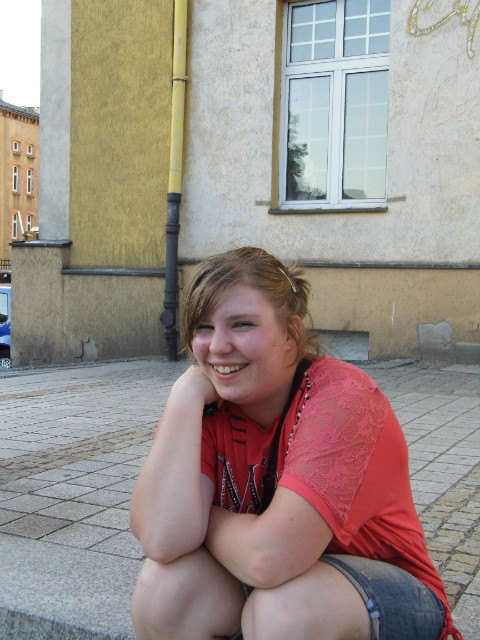 :P 
