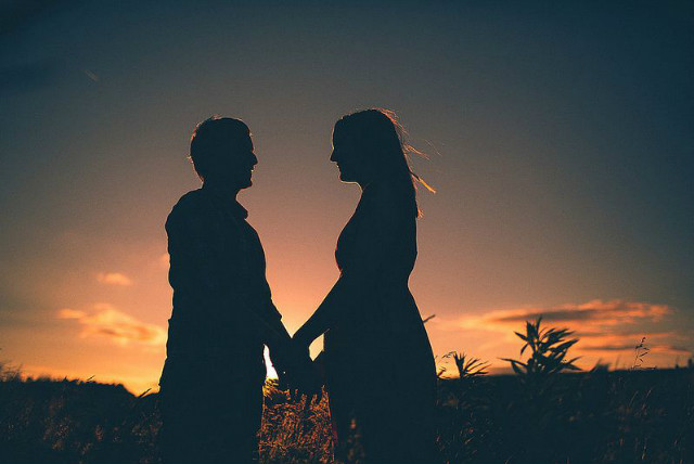 sunset couple 