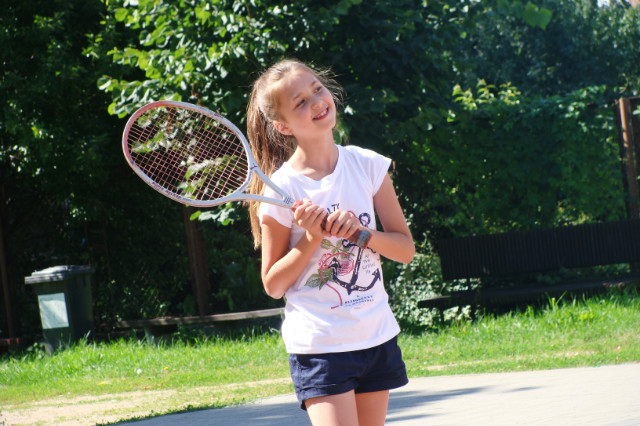 tenis ,   mmmm 