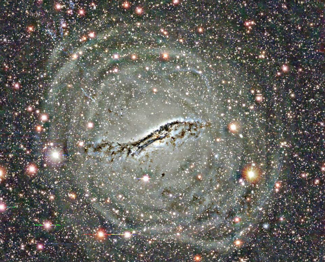 Zewntrzne otoczki Centaurus A