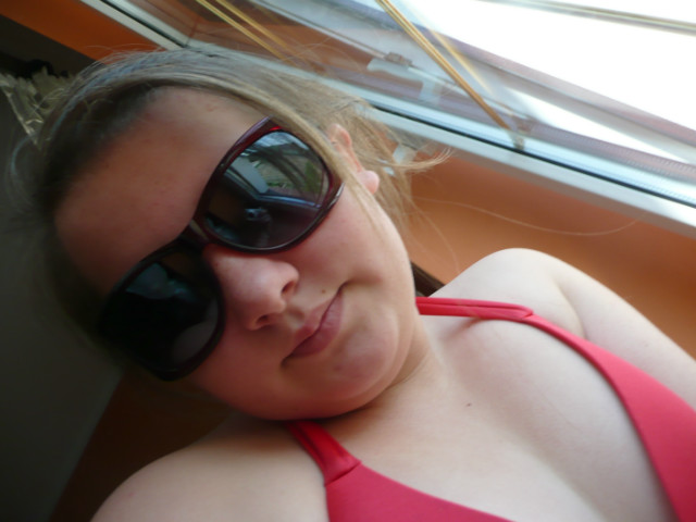 Latoo .. < 33